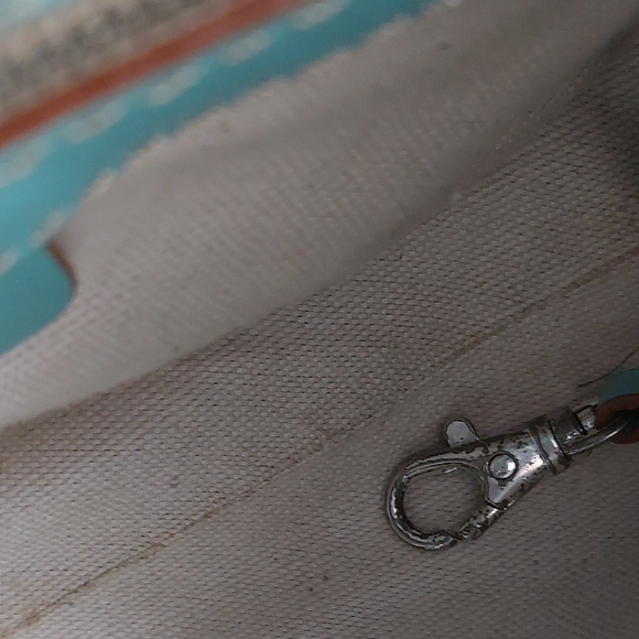 Mint Green Leather Handbag - Picture 5 of 6